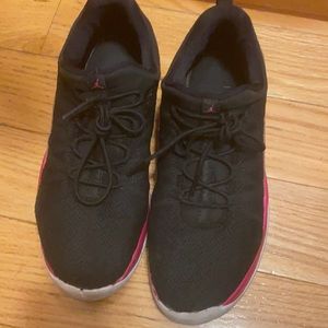 Nike Jordan Deca Fly Style: 844371-009 black& pink